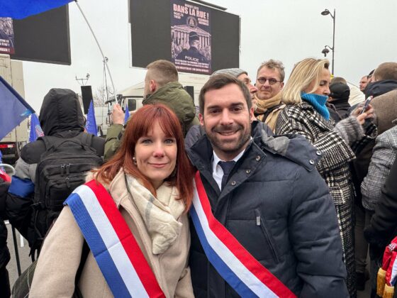 Aux côtés de ceux qui protègent les Français devant l’Assemblée nationale