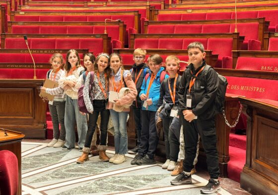 Accueil des jeunes de Saint-Laurent-de-Mure à l’Assemblée nationale